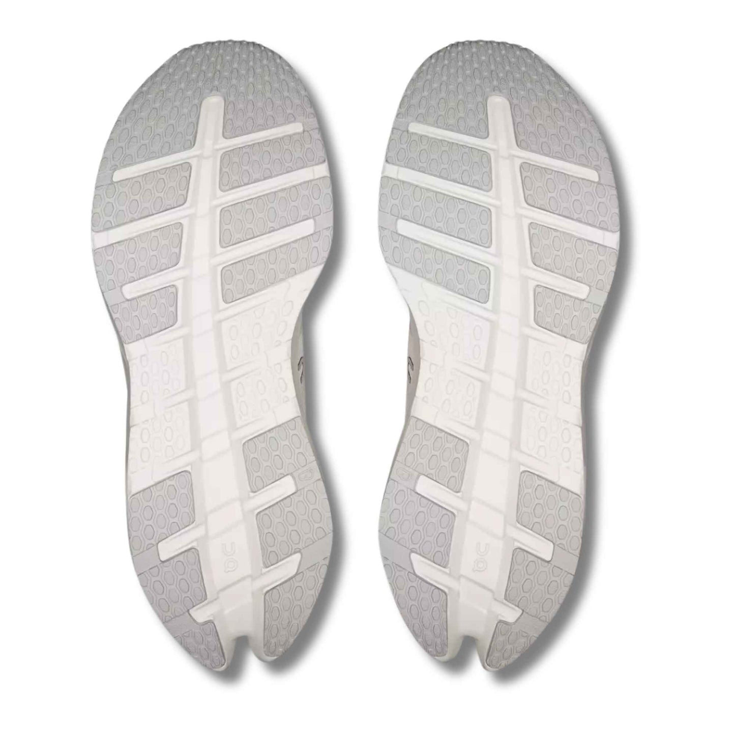 ON RUNNING MEN'S CLOUDRUNNER 3