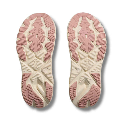HOKA WOMEN'S ARAHI 8