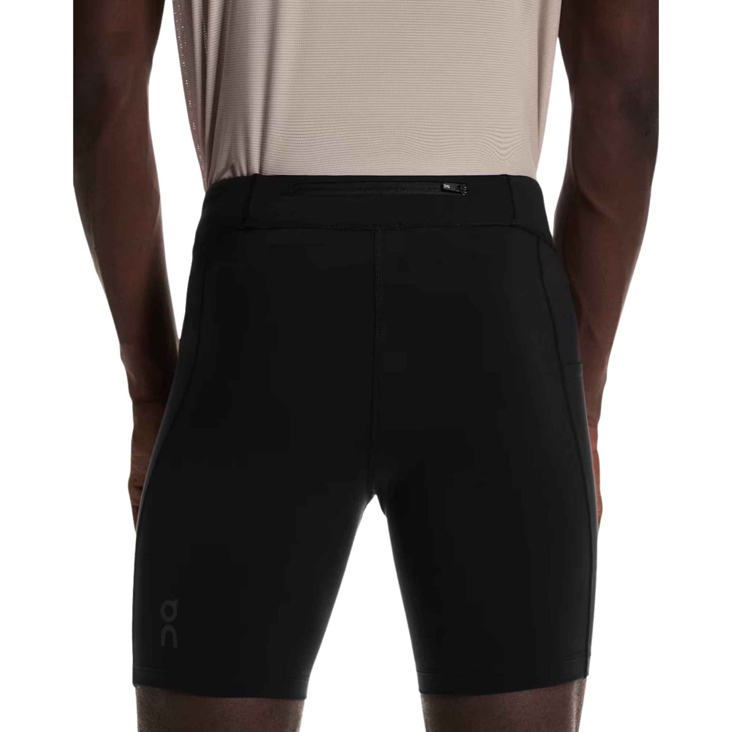 ON RUNNING MEN'S 8" PERFORMANCE TIGHTS