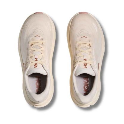 HOKA WOMEN'S ARAHI 8