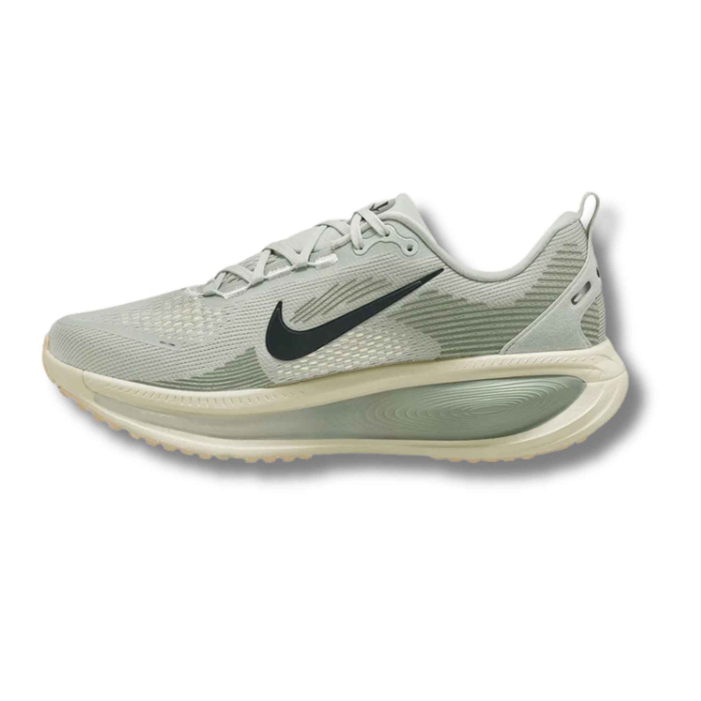 NIKE MEN'S VOMERO 18