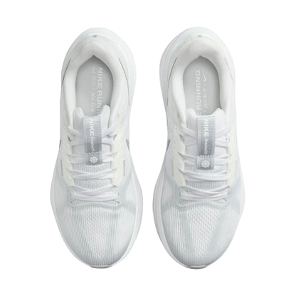NIKE WOMEN'S STRUCTURE 25
