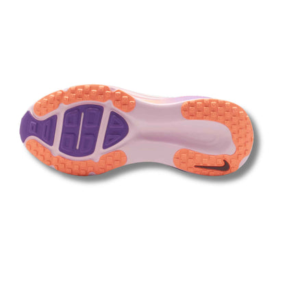 NIKE WOMEN'S VOMERO 18
