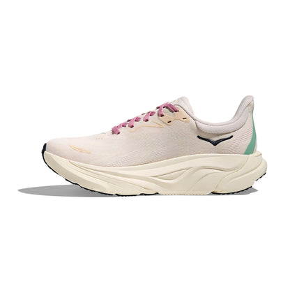 HOKA WOMEN'S ARAHI 8
