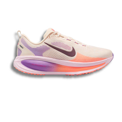 NIKE WOMEN'S VOMERO 18