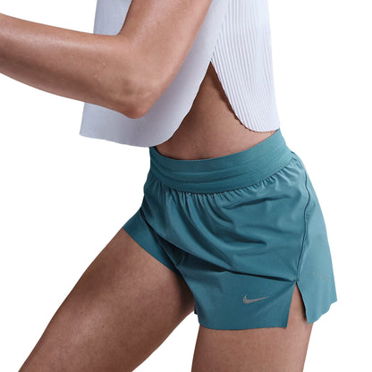 NIKE WOMEN'S SWIFT DRI-FIT MID-RISE 2.5" BRIEF-LINED RUNNING SHORTS