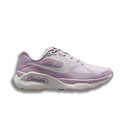 NIKE WOMEN'S STRUCTURE PLUS