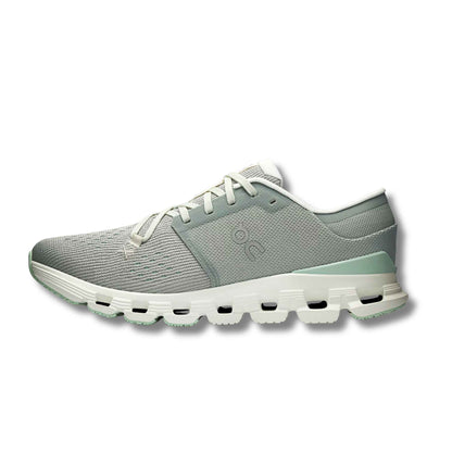 ON RUNNING WOMEN'S CLOUD X 4