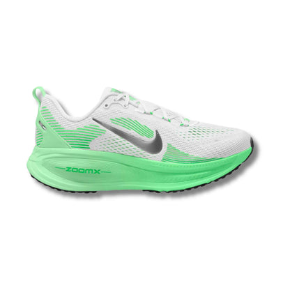 NIKE WOMEN'S VOMERO 18