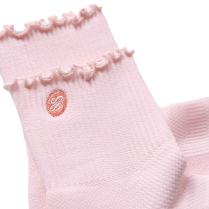 SATURDAY STRIDES RUFFLE QUARTER SOCK