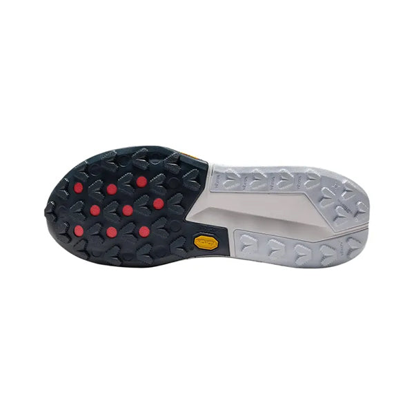 NIKE WOMEN'S ZEGAMA 2