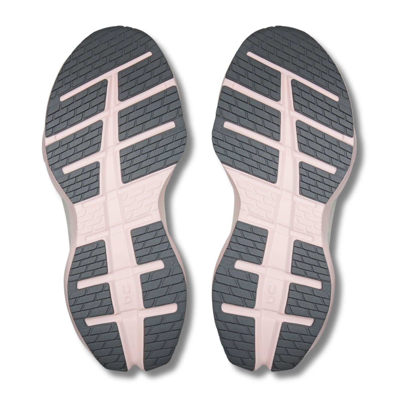 ON RUNNING WOMEN'S CLOUDRUNNER 3 MAX