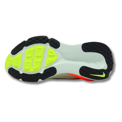 NIKE WOMEN'S VOMERO 18
