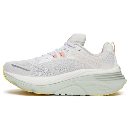 SAUCONY WOMEN'S HURRICANE 24