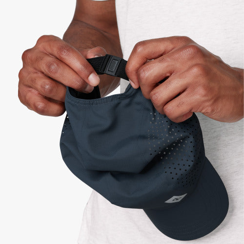 ON RUNNING LIGHTWEIGHT CAPS
