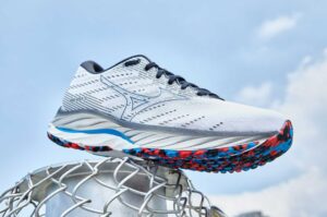 The Mizuno Wave Rider 26 can be purchased as a neutral shoe in Kansas City.